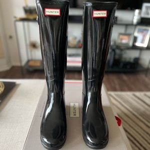 Hunter Rain Boots - Women’s Refined Gloss Tall